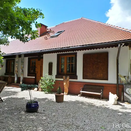 Dom Na Lesnym Zaciszu 2